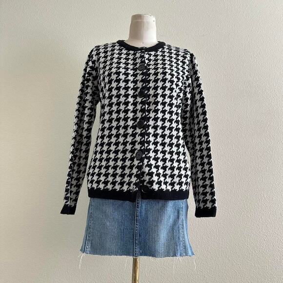 Vintage black and white knit cardigan - Picture 1 of 10